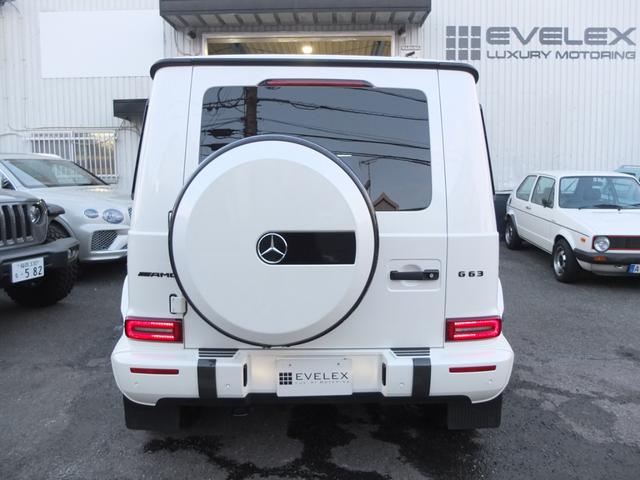 Ｇクラス Ｇ６３　ＡＭＧレザーエクスクルーシブパッケージ　Ｇ６３ナイトＰＫＧ　ＡＭＧカーボンファイバーインテリアトリムＰＫＧブラウンレザー　ドア４枚イージークローザー　ブラバスＦスポイラー　ＡＭＧ２２ＡＷ　ワンオーナー禁煙車　ブラック＆ステップラプター塗装（14枚目）