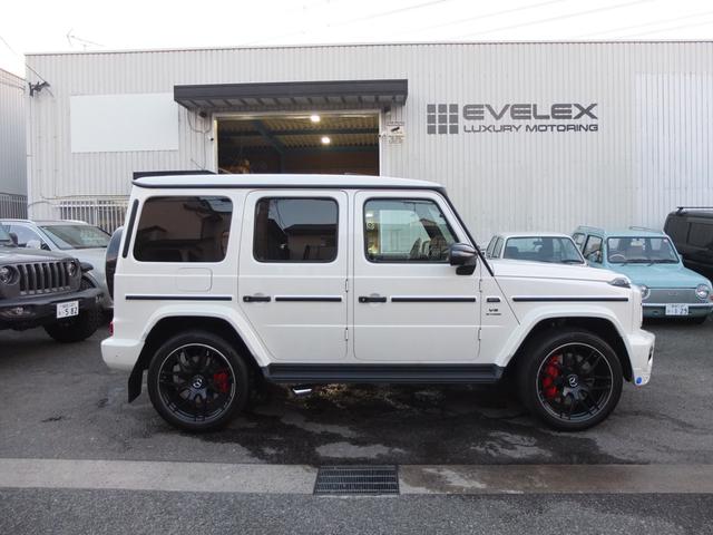 Ｇクラス Ｇ６３　ＡＭＧレザーエクスクルーシブパッケージ　Ｇ６３ナイトＰＫＧ　ＡＭＧカーボンファイバーインテリアトリムＰＫＧブラウンレザー　ドア４枚イージークローザー　ブラバスＦスポイラー　ＡＭＧ２２ＡＷ　ワンオーナー禁煙車　ブラック＆ステップラプター塗装（16枚目）