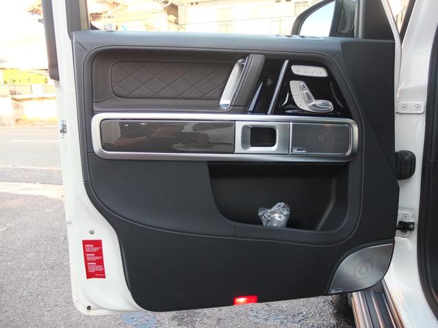 Ｇクラス Ｇ６３　ＡＭＧレザーエクスクルーシブパッケージ　Ｇ６３ナイトＰＫＧ　ＡＭＧカーボンファイバーインテリアトリムＰＫＧブラウンレザー　ドア４枚イージークローザー　ブラバスＦスポイラー　ＡＭＧ２２ＡＷ　ワンオーナー禁煙車　ブラック＆ステップラプター塗装（45枚目）