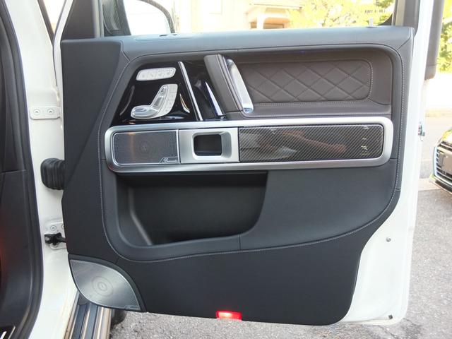Ｇクラス Ｇ６３　ＡＭＧレザーエクスクルーシブパッケージ　Ｇ６３ナイトＰＫＧ　ＡＭＧカーボンファイバーインテリアトリムＰＫＧブラウンレザー　ドア４枚イージークローザー　ブラバスＦスポイラー　ＡＭＧ２２ＡＷ　ワンオーナー禁煙車　ブラック＆ステップラプター塗装（50枚目）