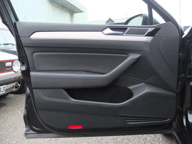 パサートヴァリアント ＴＳＩエレガンスライン　ワンオーナー車　ブラックハーフレザーシート　電動開閉リアゲート　純正ナビゲーション装備車　フルセグ　Ｂｌｕｅｔｏｏｔｈ　バックカメラ　ＤＶＤ　ミュージックサーバー　保証書　整備記録簿　取説スペアキー（33枚目）