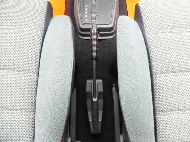ゴルフカブリオ 　車検Ｒ９年１０月　正規ディーラー車　タイベルＷＰ交換　エアコン　パワステ　レッド幌　カロッツェリア製ＭＶＨ－５６００　Ｂｌｕｅｔｏｏｔｈ　ＥＴＣ（44枚目）