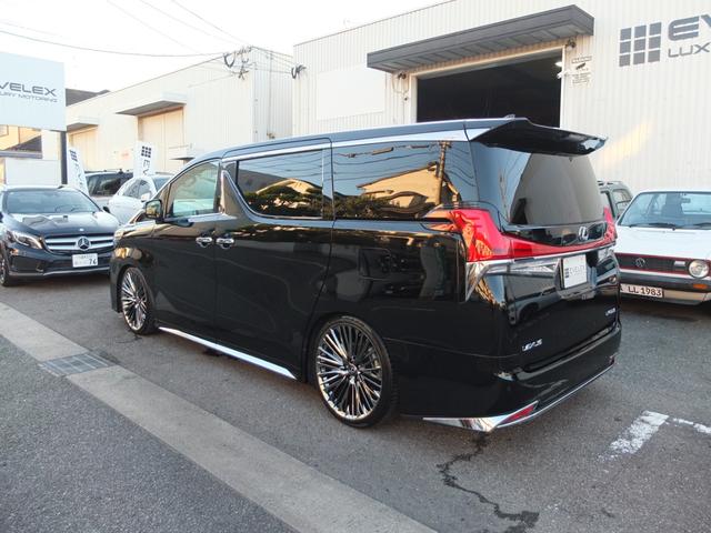 アルファード ２．５Ｓ　Ｃパッケージ　ＬＥＸＵＳ　ＬＭ３５０仕様　ＷＡＬＤ２１ＡＷ　車高調　アルパインナビ　後席モニター　ワンオーナー禁煙車　黒革　ツインサンルーフ　両側電動スライドドア　パワーバックドア　ドライブレコーダー前後カメラ（13枚目）