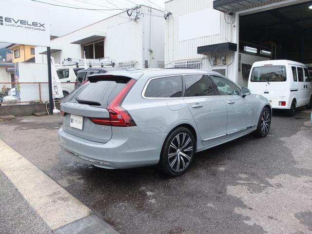 Ｖ９０ アルティメット　Ｂ５　禁煙車　大型サンルーフ　Ｂｏｗｅｒｓ　＆　ＷｉｌｋｉｎｓサウンドシステムＡｐｐｌｅ　ＣａｒＰｌａｙ　スマホ置くだけ充電機能　全周囲カメラ＆フロント＆サイド＆バックカメラ　ドライブレコーダー前後カメラ（14枚目）