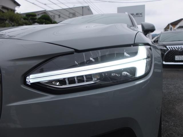 Ｖ９０ アルティメット　Ｂ５　禁煙車　大型サンルーフ　Ｂｏｗｅｒｓ　＆　ＷｉｌｋｉｎｓサウンドシステムＡｐｐｌｅ　ＣａｒＰｌａｙ　スマホ置くだけ充電機能　全周囲カメラ＆フロント＆サイド＆バックカメラ　ドライブレコーダー前後カメラ（17枚目）