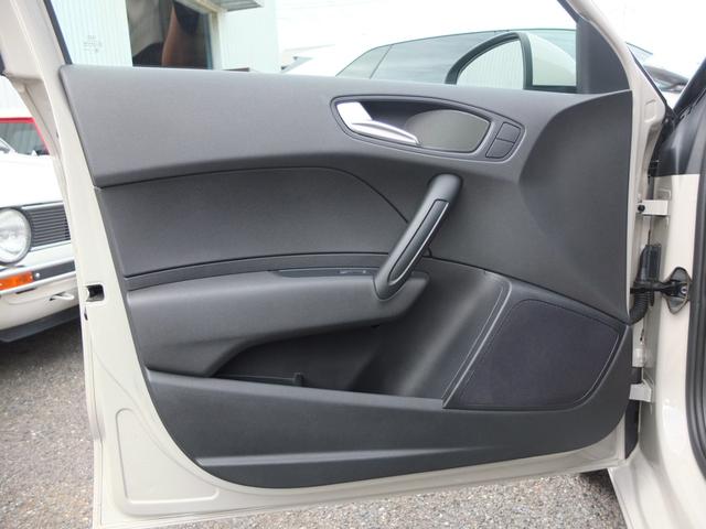 A1スポーツバック コンビニエンスPKG ドラレコ レーダー BELLOF新品LEDライト アイバッハ製サスペンション 純正ナビ(フルセグ Bluetooth DVD バックカメラ) 障害物センサー ディライト(32枚目)