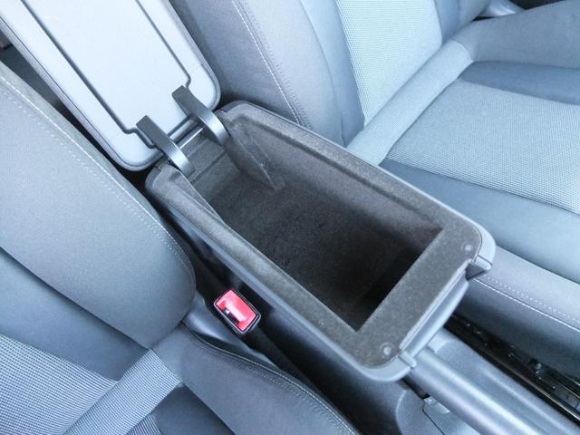 Ａ１スポーツバック １．４ＴＦＳＩ　１．４ＴＦＳＩ（５名）　禁煙車　ハーフレザーシート純正ナビＴＶ　プッシュスタートシステム　　　タイヤ４本新品　車検Ｒ９年８月　ＡＵＤＩ保証書＆整備記録簿＆取説＆スペアスマートキー（40枚目）