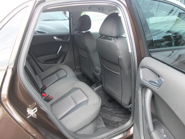 Ａ１スポーツバック １．４ＴＦＳＩ　１．４ＴＦＳＩ（５名）　禁煙車　ハーフレザーシート純正ナビＴＶ　プッシュスタートシステム　　　タイヤ４本新品　車検Ｒ９年８月　ＡＵＤＩ保証書＆整備記録簿＆取説＆スペアスマートキー（45枚目）