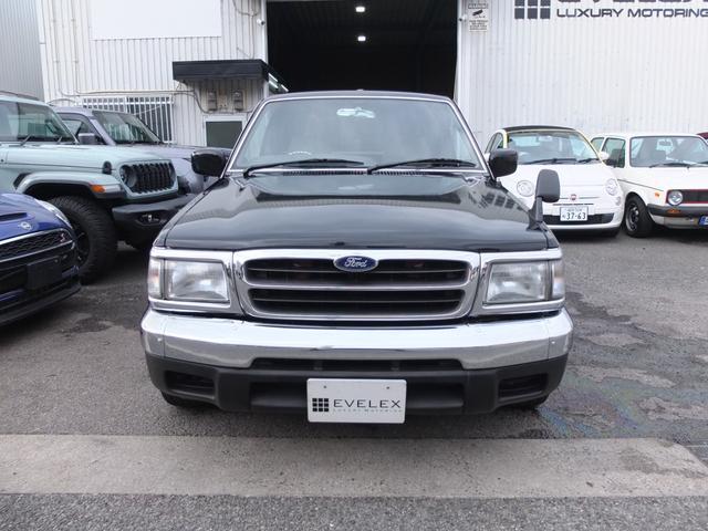 プロシード キャブプラス　車検Ｒ９年２月　アメリカンカスタム　新品ビレットハンドル　メッキ深リムホイール　グッドリッチ製ホワイトレタータイヤ　レザーシート　メッキバンパー前後　オーバーフェンダー　サイドステップ　荷台ＢＯＸ（9枚目）