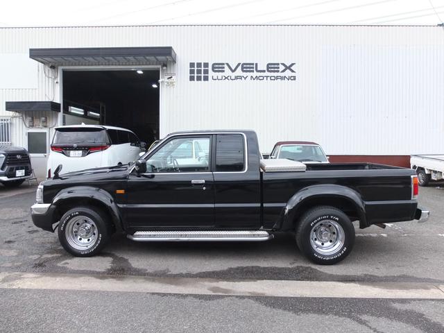 プロシード キャブプラス　車検Ｒ９年２月　アメリカンカスタム　新品ビレットハンドル　メッキ深リムホイール　グッドリッチ製ホワイトレタータイヤ　レザーシート　メッキバンパー前後　オーバーフェンダー　サイドステップ　荷台ＢＯＸ（12枚目）