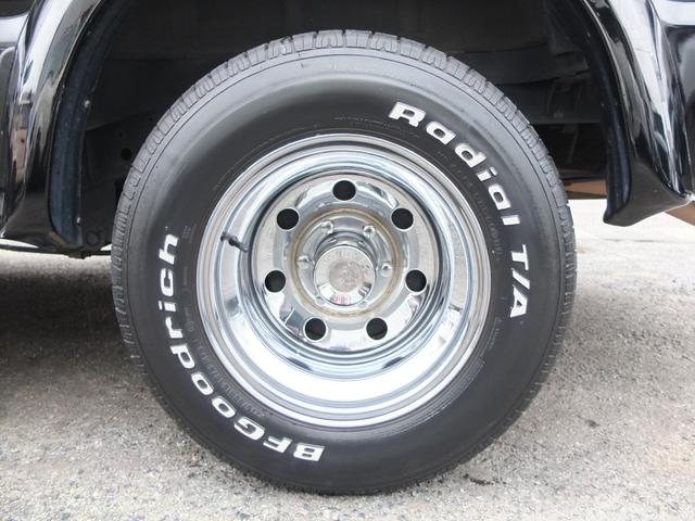 プロシード キャブプラス　車検Ｒ９年２月　アメリカンカスタム　新品ビレットハンドル　メッキ深リムホイール　グッドリッチ製ホワイトレタータイヤ　レザーシート　メッキバンパー前後　オーバーフェンダー　サイドステップ　荷台ＢＯＸ（24枚目）