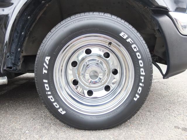 プロシード キャブプラス　車検Ｒ９年２月　アメリカンカスタム　新品ビレットハンドル　メッキ深リムホイール　グッドリッチ製ホワイトレタータイヤ　レザーシート　メッキバンパー前後　オーバーフェンダー　サイドステップ　荷台ＢＯＸ（25枚目）