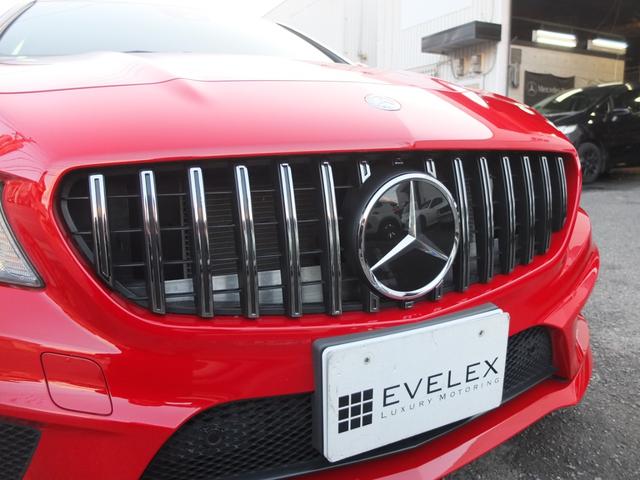 �p�i�����J�[�i�O�����𑕔����Ă���܂��B