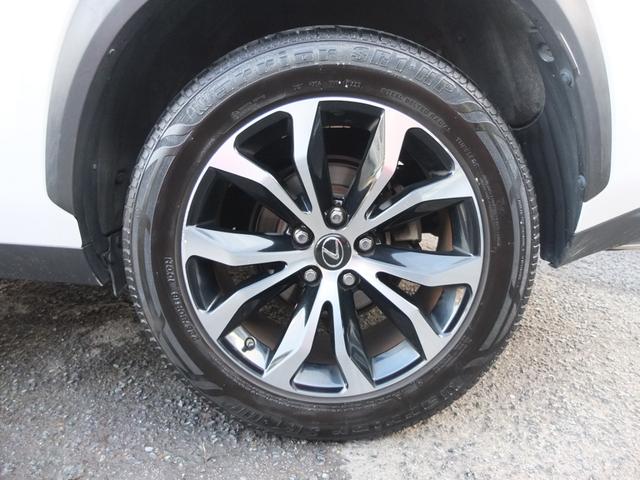 �e�X�|�[�c��p�A���~�z�C�[���ł��B�^�C���͂S�{���Ɏc�a��U��������܂��B