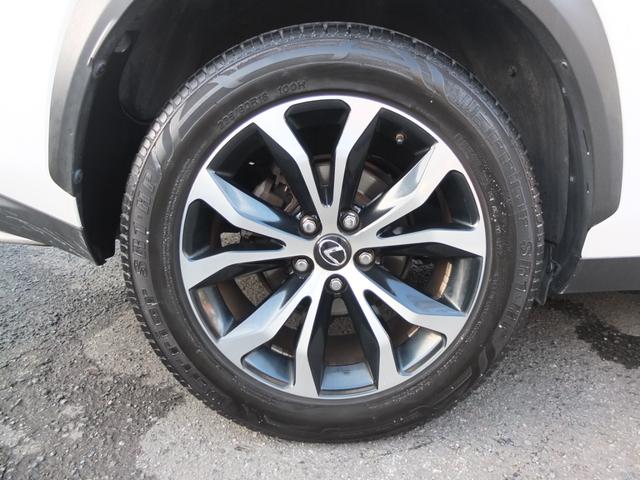 �e�X�|�[�c��p�A���~�z�C�[���ł��B�^�C���͂S�{���Ɏc�a��U��������܂��B