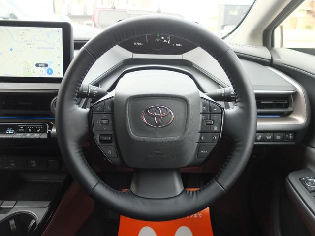 プリウス Ｚ　モデリスタエアロ　ガラスルーフ　純正ナビ　デジタルインナーミラー　全周囲カメラ　ブラックレザーシート　シートエアコンヒーター　ハンドルヒーター　ＥＴＣ２．０　保証書　取説　整備手帳　スペアキー（29枚目）