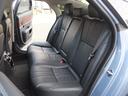 ゆったりとした後部座席も綺麗な状態です。