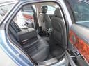 ゆったりとした後部座席も綺麗な状態です。