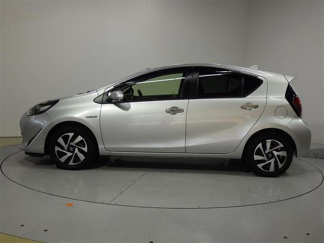 アクア Ｓスタイルブラック　フルセグ　メモリーナビ　ＤＶＤ再生　バックカメラ　衝突被害軽減システム　ＥＴＣ　ＬＥＤヘッドランプ　ワンオーナー　盗難防止装置　ＣＤ　スマートキー　フル装備　エアバッグ　横滑り防止機能　ハイブリッド（2枚目）