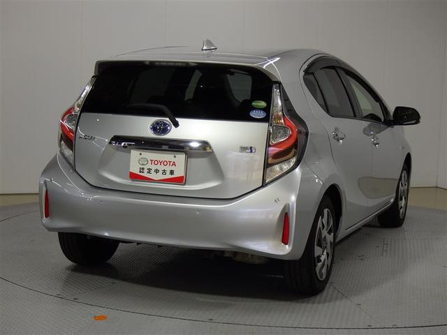 アクア Ｓスタイルブラック　フルセグ　メモリーナビ　ＤＶＤ再生　バックカメラ　衝突被害軽減システム　ＥＴＣ　ＬＥＤヘッドランプ　ワンオーナー　盗難防止装置　ＣＤ　スマートキー　フル装備　エアバッグ　横滑り防止機能　ハイブリッド（3枚目）