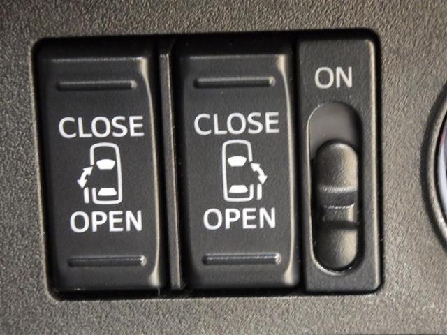 ピクシスメガ Ｌ　ＳＡＩＩＩ　メモリーナビ　バックカメラ　衝突被害軽減システム　ＥＴＣ　両側電動スライド　アイドリングストップ　盗難防止装置　アルミホイール　ベンチシート　スマートキー　フル装備　エアバッグ　横滑り防止機能（17枚目）