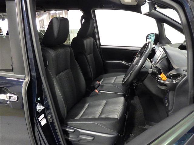 ノア ＳＩ　フルセグ　メモリーナビ　ＤＶＤ再生　後席モニター　バックカメラ　衝突被害軽減システム　ＥＴＣ　両側電動スライド　ＬＥＤヘッドランプ　乗車定員７人　３列シート　フルエアロ　盗難防止装置　アルミホイール（26枚目）