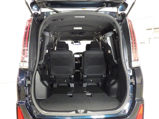 ノア ＳＩ　フルセグ　メモリーナビ　ＤＶＤ再生　後席モニター　バックカメラ　衝突被害軽減システム　ＥＴＣ　両側電動スライド　ＬＥＤヘッドランプ　乗車定員７人　３列シート　フルエアロ　盗難防止装置　アルミホイール（31枚目）