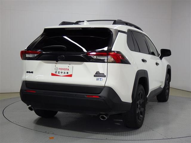 ＲＡＶ４ ハイブリッドアドベンチャー　オフロードパッケージＩＩ　４ＷＤ　フルセグ　メモリーナビ　ミュージックプレイヤー接続可　バックカメラ　衝突被害軽減システム　ＥＴＣ　ＬＥＤヘッドランプ　ワンオーナー　盗難防止装置　アルミホイール　電動シート　スマートキー（3枚目）