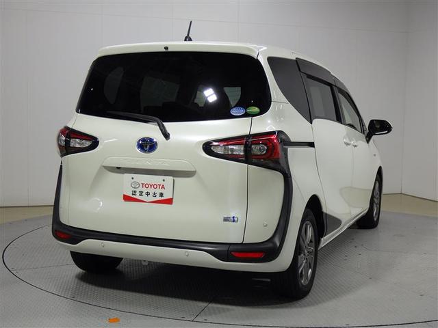 シエンタ ハイブリッド　ファンベースＧ　フルセグ　メモリーナビ　ＤＶＤ再生　バックカメラ　衝突被害軽減システム　ＥＴＣ　ドラレコ　両側電動スライド　ＬＥＤヘッドランプ　ウオークスルー　盗難防止装置　アルミホイール　ＣＤ　スマートキー（3枚目）