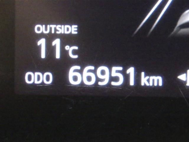 シエンタ ハイブリッド　ファンベースＧ　フルセグ　メモリーナビ　ＤＶＤ再生　バックカメラ　衝突被害軽減システム　ＥＴＣ　ドラレコ　両側電動スライド　ＬＥＤヘッドランプ　ウオークスルー　盗難防止装置　アルミホイール　ＣＤ　スマートキー（7枚目）