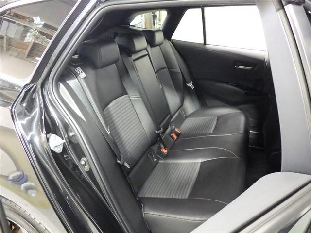 カローラツーリング ハイブリッド　ダブルバイビー　ミュージックプレイヤー接続可　バックカメラ　衝突被害軽減システム　ＥＴＣ　ＬＥＤヘッドランプ　ワンオーナー　フルエアロ　盗難防止装置　アルミホイール　スマートキー　オートクルーズコントロール　フル装備（25枚目）