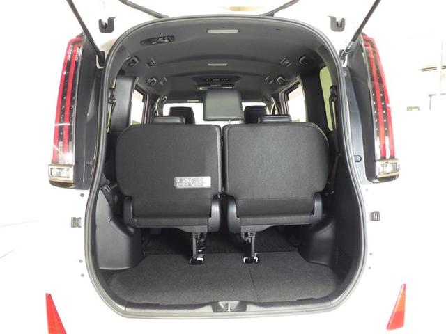 ノア ハイブリッドＳｉ　ダブルバイビーＩＩＩ　フルセグ　メモリーナビ　ＤＶＤ再生　後席モニター　バックカメラ　衝突被害軽減システム　ＥＴＣ　両側電動スライド　ＬＥＤヘッドランプ　乗車定員７人　３列シート　ワンオーナー　フルエアロ　盗難防止装置（29枚目）