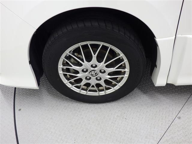 ノア ハイブリッドＳｉ　ダブルバイビーＩＩＩ　フルセグ　メモリーナビ　ＤＶＤ再生　後席モニター　バックカメラ　衝突被害軽減システム　ＥＴＣ　両側電動スライド　ＬＥＤヘッドランプ　乗車定員７人　３列シート　ワンオーナー　フルエアロ　盗難防止装置（31枚目）