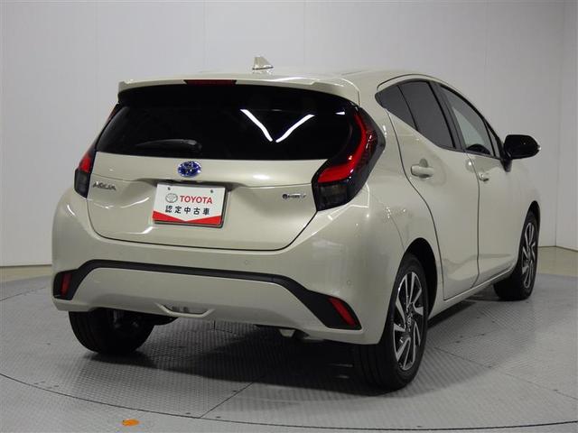 アクア Ｚ　フルセグ　メモリーナビ　ミュージックプレイヤー接続可　バックカメラ　衝突被害軽減システム　ＥＴＣ　ドラレコ　ＬＥＤヘッドランプ　ワンオーナー　盗難防止装置　アルミホイール　電動シート　スマートキー（3枚目）