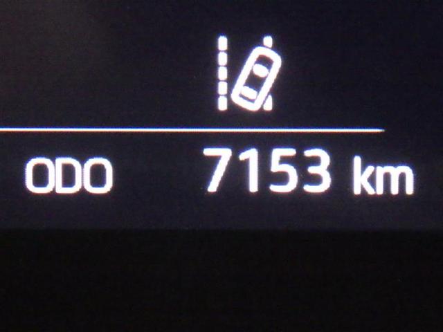 ヤリス G ミュージックプレイヤー接続可 バックカメラ 衝突被害軽減システム ETC LEDヘッドランプ ワンオーナー 盗難防止装置 スマートキー フル装備 エアバッグ 横滑り防止機能(7枚目)