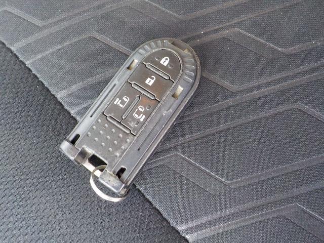 タンク カスタムＧ　Ｓ　純正９型ナビ・フルセグＴＶ・バックモニター・両側パワスラ（8枚目）