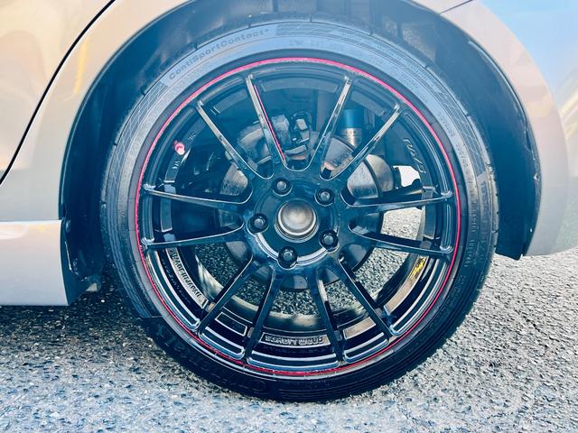 スイフトスポーツ ベースグレード　６速ミッション・車高調・ＲＡＹＳ１７インチアルミ・社外マフラー・社外ナビＴＶ・ブルートゥース・スマートキー・ＥＴＣ・（13枚目）