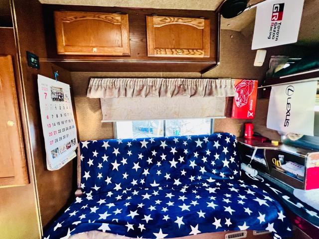 キャンター 全低床ＤＸ　キャンピングカー・ナビ・バックカメラ・（22枚目）