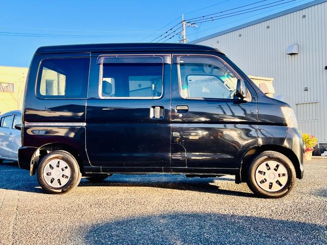ハイゼットカーゴ クルーズ　走行２２９７２キロ・４ＷＤ・５速ミッション・ハイルーフ・社外ナビ・ＴＶ・バックカメラ・（7枚目）