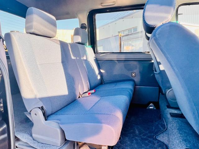 ハイゼットカーゴ クルーズ　走行２２９７２キロ・４ＷＤ・５速ミッション・ハイルーフ・社外ナビ・ＴＶ・バックカメラ・（15枚目）