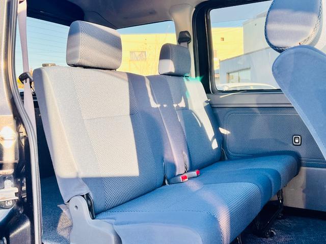 ハイゼットカーゴ クルーズ　走行２２９７２キロ・４ＷＤ・５速ミッション・ハイルーフ・社外ナビ・ＴＶ・バックカメラ・（16枚目）