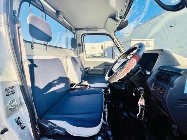 サンバートラック ＴＣ　リフトアップ・社外１４インチアルミ・ブロックタイヤ・キーレス・（15枚目）