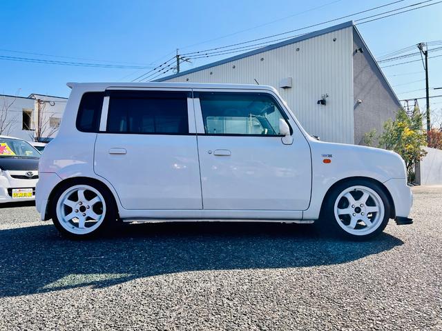 アルトラパン SS ターボ・5速ミッション・車高調・社外15インチアルミ新品・タイヤ4本新品・HKS社外マフラー・HKSエアクリーナー・社外ブローオフバルブ・キーレス・(8枚目)