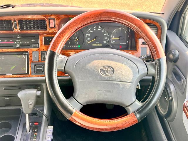 ハイエースワゴン 　８ナンバー・キャンピング車・３．０ディーゼルターボ・キーレス・（14枚目）