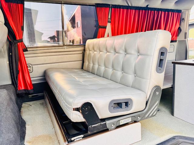 ハイエースワゴン 　８ナンバー・キャンピング車・３．０ディーゼルターボ・キーレス・（24枚目）