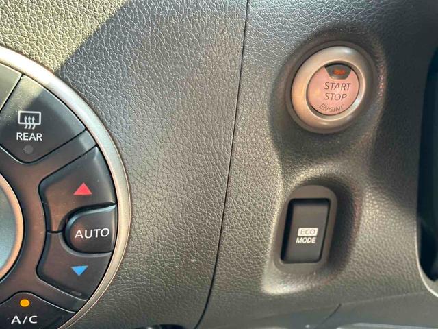 キューブ １５Ｘ　インディゴ＋プラズマ　ＥＴＣ　ＴＶ　ＨＩＤ　スマートキー　電動格納ミラー　ＣＶＴ　アルミホイール　盗難防止システム　衝突安全ボディ　ＡＢＳ　エアコン　パワーステアリング　パワーウィンドウ（6枚目）