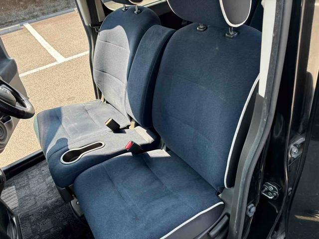 キューブ １５Ｘ　インディゴ＋プラズマ　ＥＴＣ　ＴＶ　ＨＩＤ　スマートキー　電動格納ミラー　ＣＶＴ　アルミホイール　盗難防止システム　衝突安全ボディ　ＡＢＳ　エアコン　パワーステアリング　パワーウィンドウ（9枚目）