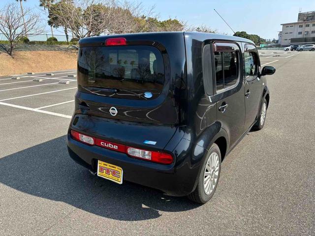 キューブ １５Ｘ　インディゴ＋プラズマ　ＥＴＣ　ＴＶ　ＨＩＤ　スマートキー　電動格納ミラー　ＣＶＴ　アルミホイール　盗難防止システム　衝突安全ボディ　ＡＢＳ　エアコン　パワーステアリング　パワーウィンドウ（17枚目）
