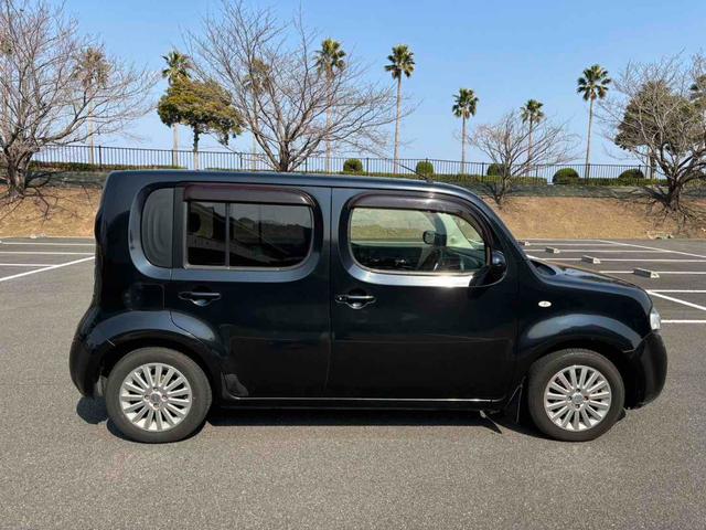 キューブ １５Ｘ　インディゴ＋プラズマ　ＥＴＣ　ＴＶ　ＨＩＤ　スマートキー　電動格納ミラー　ＣＶＴ　アルミホイール　盗難防止システム　衝突安全ボディ　ＡＢＳ　エアコン　パワーステアリング　パワーウィンドウ（18枚目）