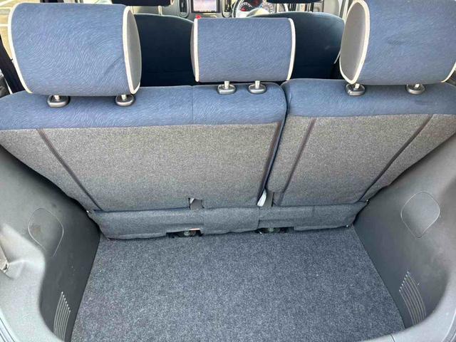 キューブ １５Ｘ　インディゴ＋プラズマ　ＥＴＣ　ＴＶ　ＨＩＤ　スマートキー　電動格納ミラー　ＣＶＴ　アルミホイール　盗難防止システム　衝突安全ボディ　ＡＢＳ　エアコン　パワーステアリング　パワーウィンドウ（19枚目）
